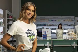 In farmacia con i bambini - Farmacia Menconi